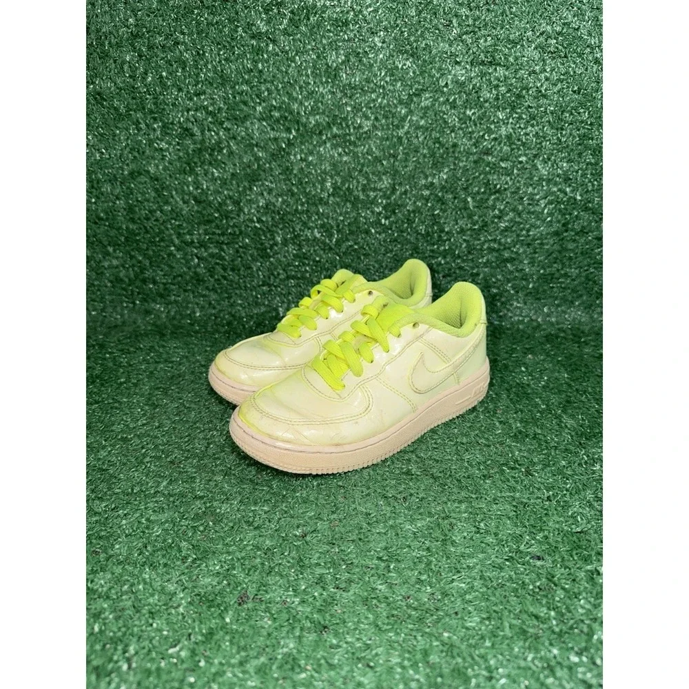 Nike Air Force 1 LV8 Toddler Size 11C Volt Yellow Walking Shoes Casual Sneakers